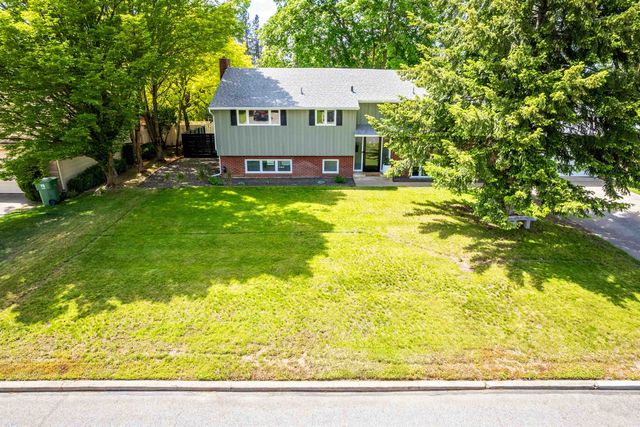 4056 S Madelia St, Spokane, WA 99203