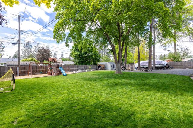 4056 S Madelia St, Spokane, WA 99203
