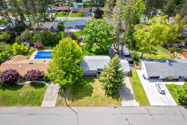4056 S Madelia St, Spokane, WA 99203