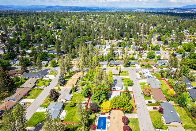4056 S Madelia St, Spokane, WA 99203