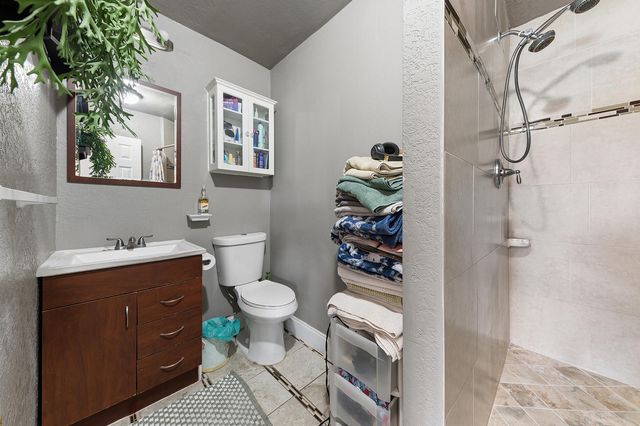 415 SW 7th Court, Boynton Beach, FL 33435