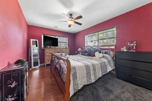 415 SW 7th Court, Boynton Beach, FL 33435
