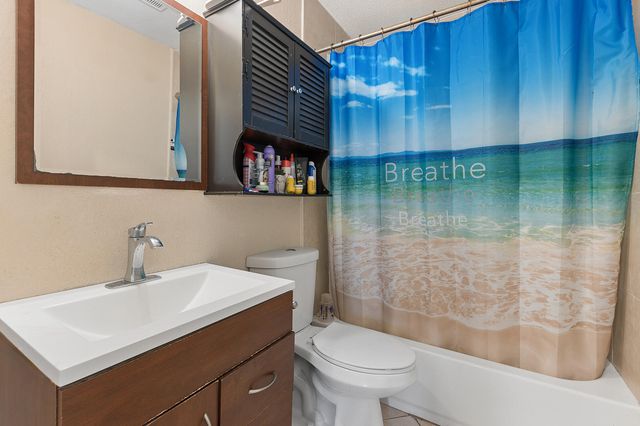 415 SW 7th Court, Boynton Beach, FL 33435