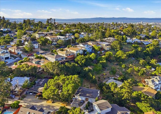2517 Read Avenue, Belmont, CA 94002