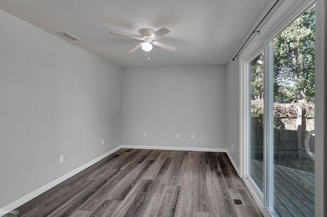 1399 Wells Street, Burton, MI 48529