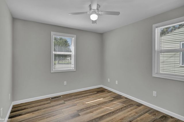 1399 Wells Street, Burton, MI 48529