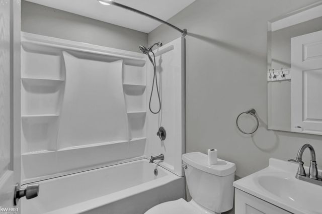 1399 Wells Street, Burton, MI 48529