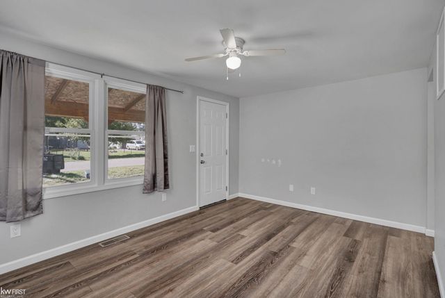 1399 Wells Street, Burton, MI 48529