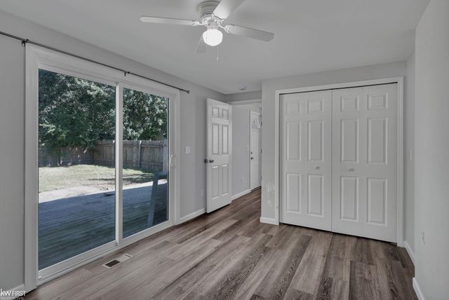 1399 Wells Street, Burton, MI 48529