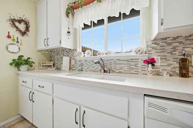 954 Port Ashton Ct, Galt, CA 95632