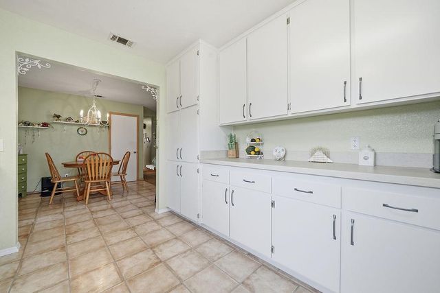 954 Port Ashton Ct, Galt, CA 95632