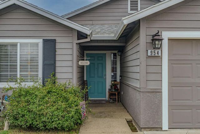 954 Port Ashton Ct, Galt, CA 95632