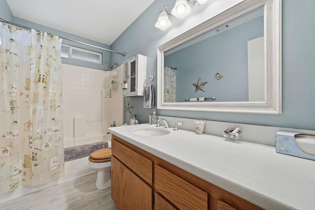 954 Port Ashton Ct, Galt, CA 95632