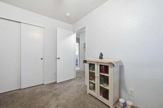 954 Port Ashton Ct, Galt, CA 95632