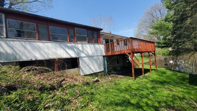 318 N Stewart Avenue, Fremont Twp, MI 49412