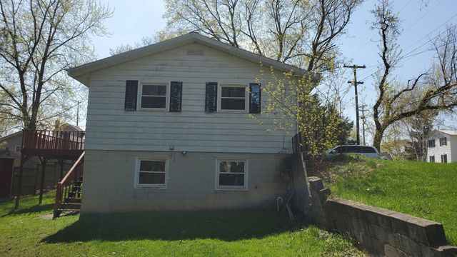 318 N Stewart Avenue, Fremont Twp, MI 49412