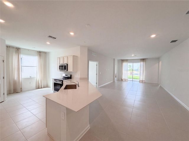 1520 REDWOOD LANE M, Haines City, FL 33844
