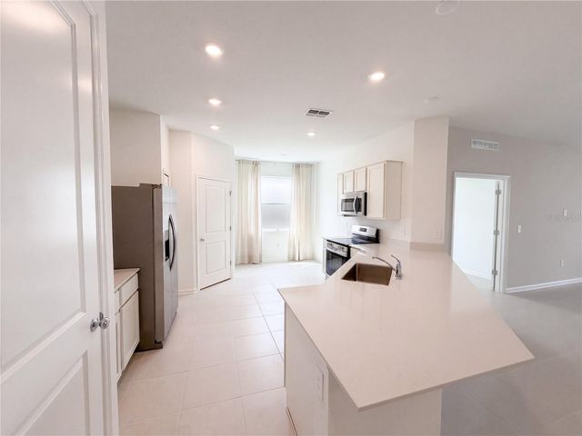 1520 REDWOOD LANE M, Haines City, FL 33844