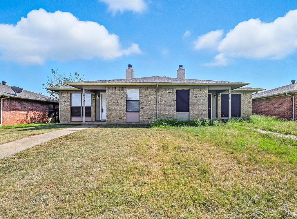 3414 Colonial Drive, Forest Hill, TX 76140