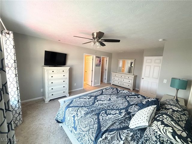 37272 Sandy Ridge Drive, North Ridgeville, OH 44039