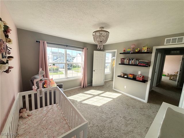 37272 Sandy Ridge Drive, North Ridgeville, OH 44039