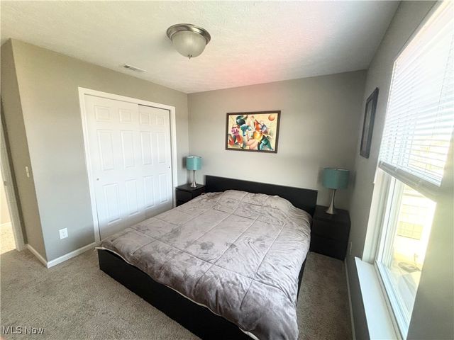 37272 Sandy Ridge Drive, North Ridgeville, OH 44039