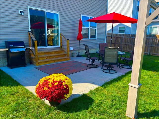 37272 Sandy Ridge Drive, North Ridgeville, OH 44039