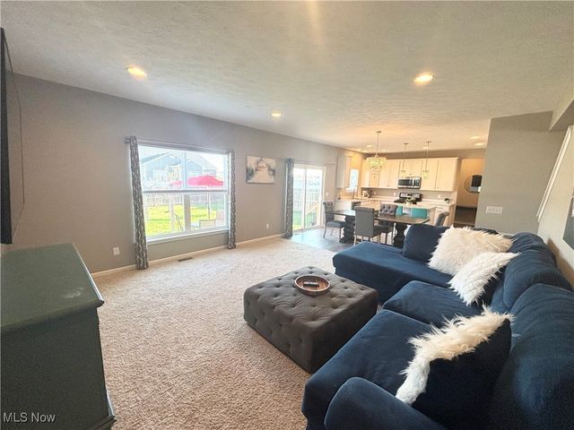 37272 Sandy Ridge Drive, North Ridgeville, OH 44039