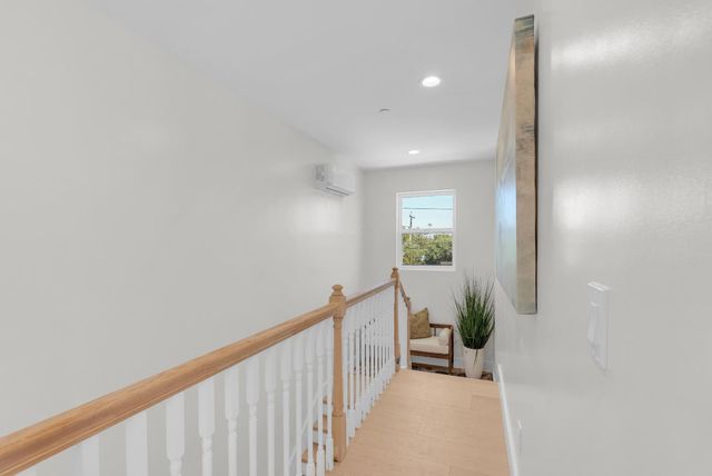 727 Lakehaven Drive, Sunnyvale, CA 94089