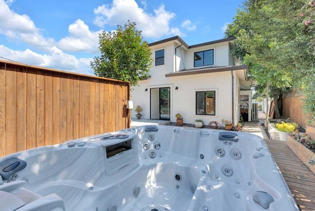 727 Lakehaven Drive, Sunnyvale, CA 94089