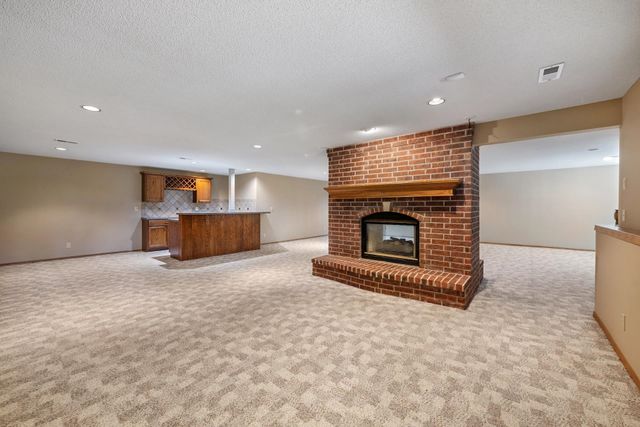 3131 N Forest Lakes Ct, Wichita, KS 67205