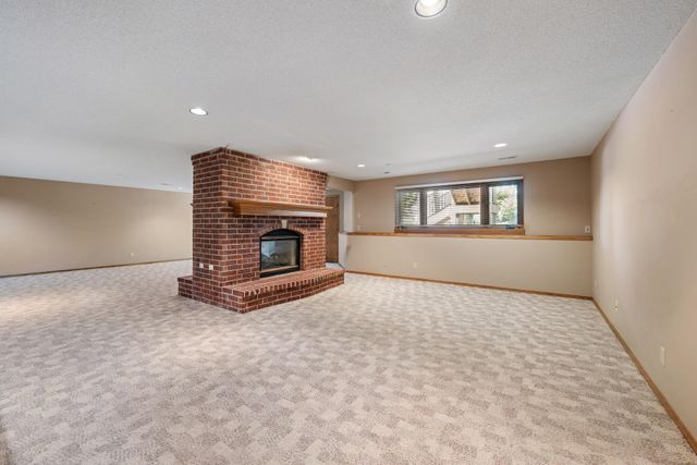 3131 N Forest Lakes Ct, Wichita, KS 67205
