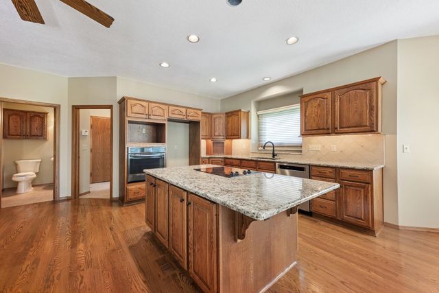 3131 N Forest Lakes Ct, Wichita, KS 67205