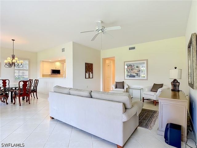 777 Regency Reserve CIR 4902, Naples, FL 34119