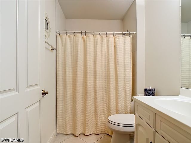 777 Regency Reserve CIR 4902, Naples, FL 34119