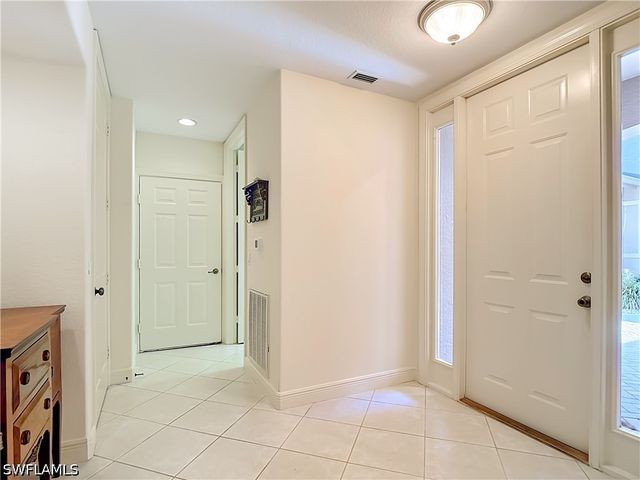 777 Regency Reserve CIR 4902, Naples, FL 34119