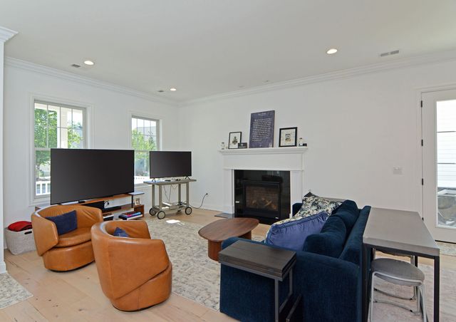 33 2nd STREET, Oakmont, PA 15139