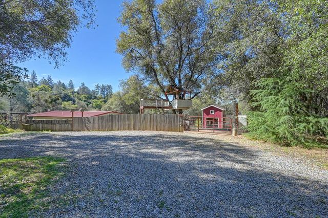 16190 Rolling Oaks Ct, Fiddletown, CA 95629