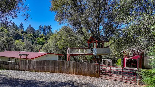 16190 Rolling Oaks Ct, Fiddletown, CA 95629