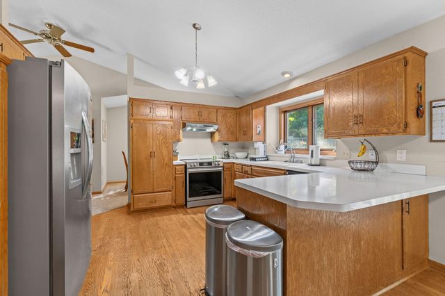 17161 S Shore Lane, Eden Prairie, MN 55346