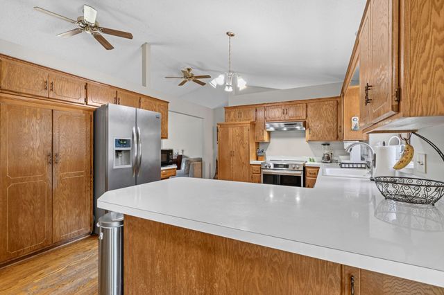 17161 S Shore Lane, Eden Prairie, MN 55346