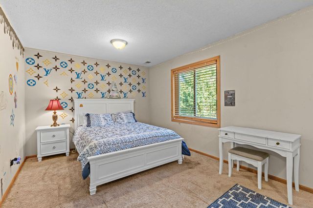 17161 S Shore Lane, Eden Prairie, MN 55346