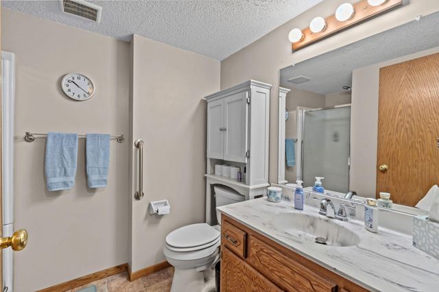 17161 S Shore Lane, Eden Prairie, MN 55346
