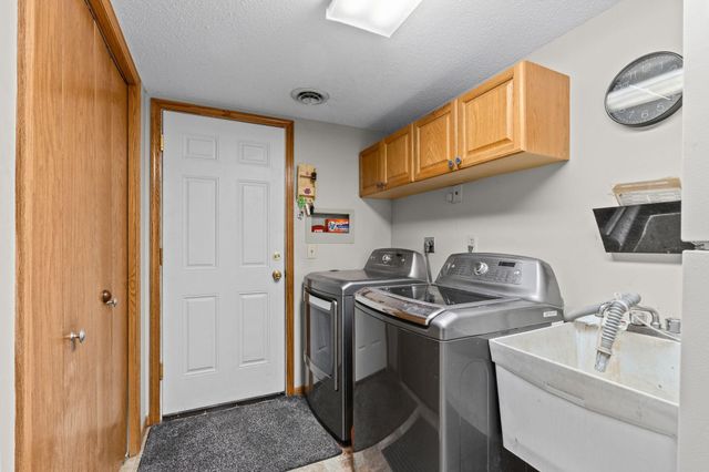 17161 S Shore Lane, Eden Prairie, MN 55346