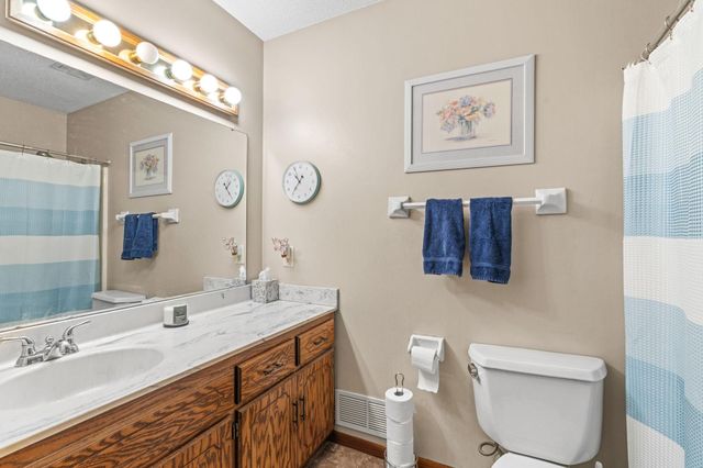 17161 S Shore Lane, Eden Prairie, MN 55346