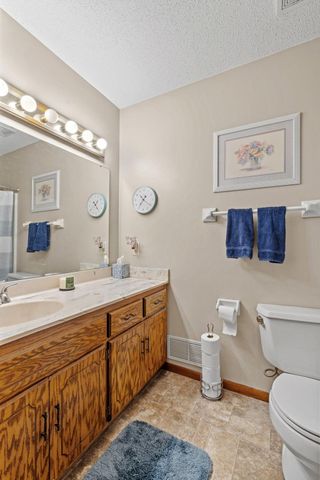 17161 S Shore Lane, Eden Prairie, MN 55346