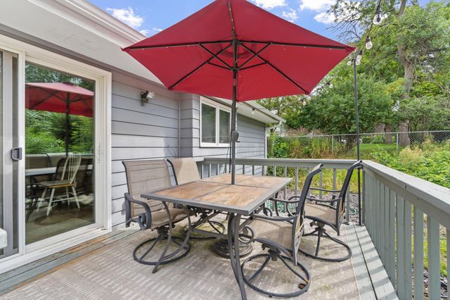 17161 S Shore Lane, Eden Prairie, MN 55346