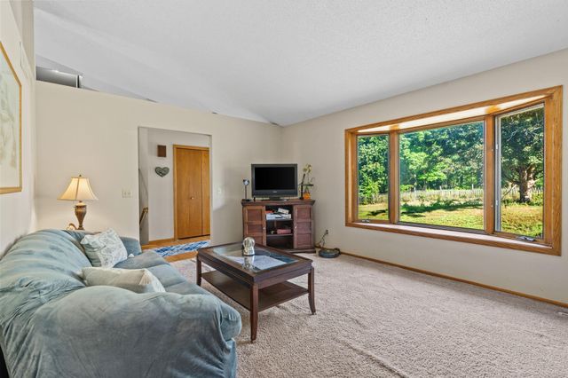 17161 S Shore Lane, Eden Prairie, MN 55346