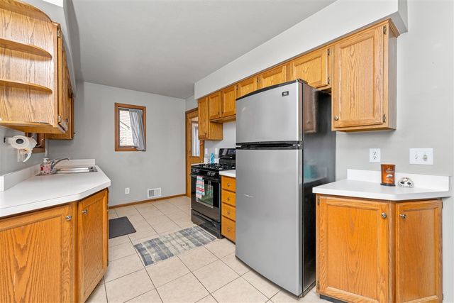 5414 Keyes Drive, Kalamazoo, MI 49004