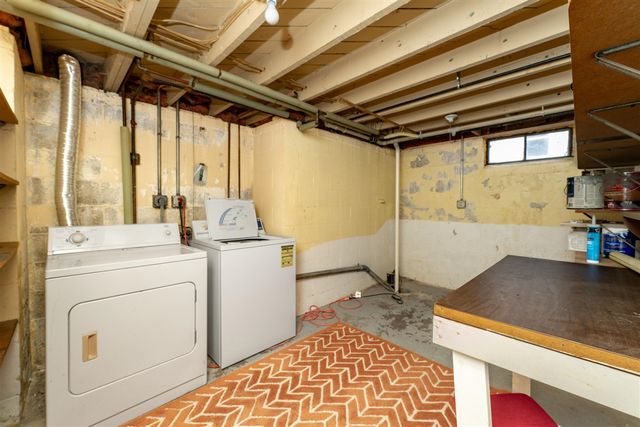 5414 Keyes Drive, Kalamazoo, MI 49004